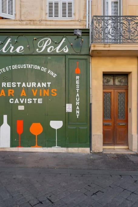 Superbe Appart, Central, Petit Balcon & Vue Place Marseille Ngoại thất bức ảnh