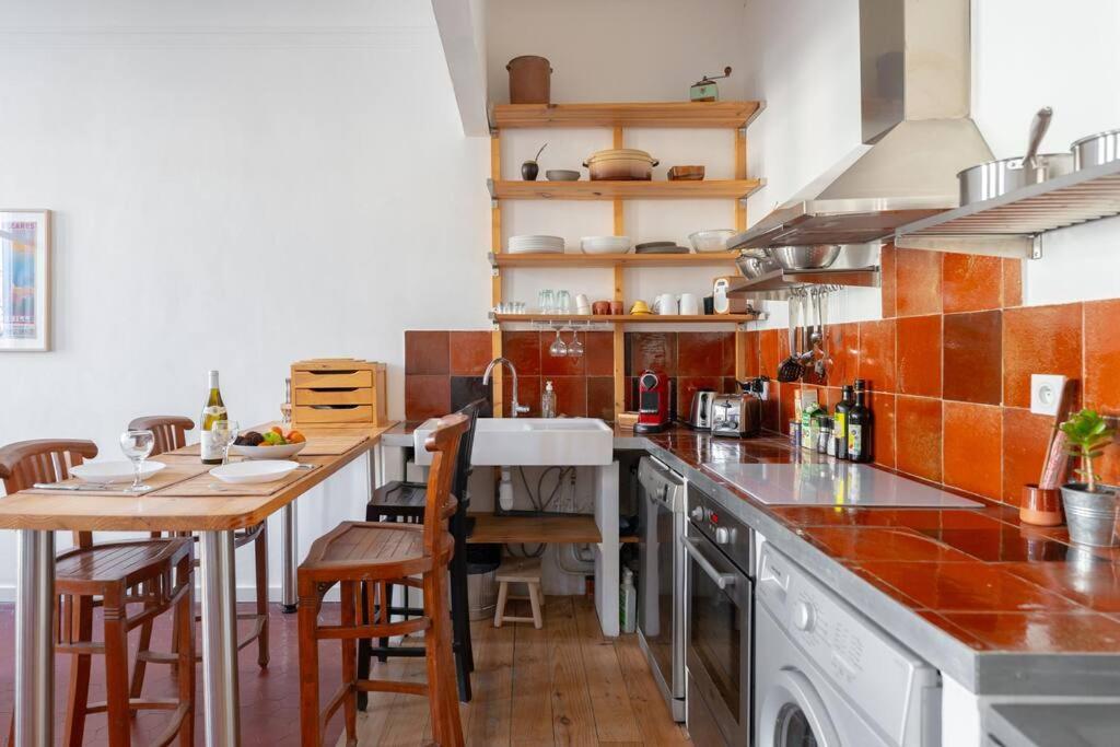 Superbe Appart, Central, Petit Balcon & Vue Place Marseille Ngoại thất bức ảnh